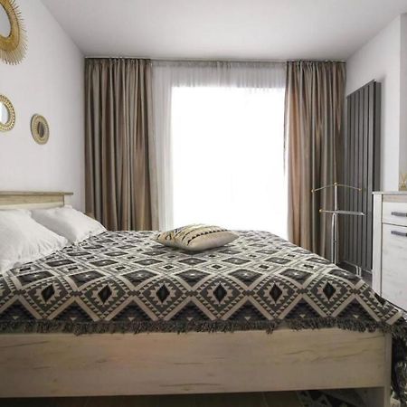 Alezzi Beach Resort Nautica Нэводари Экстерьер фото