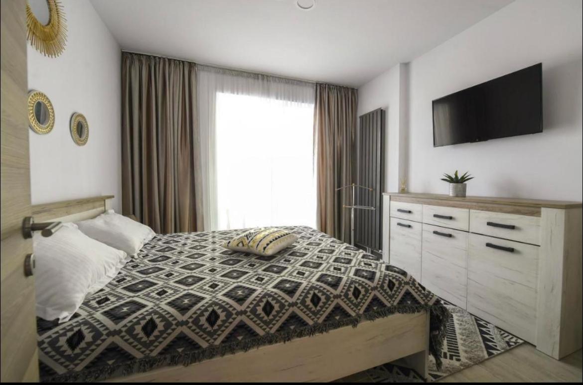 Alezzi Beach Resort Nautica Нэводари Экстерьер фото