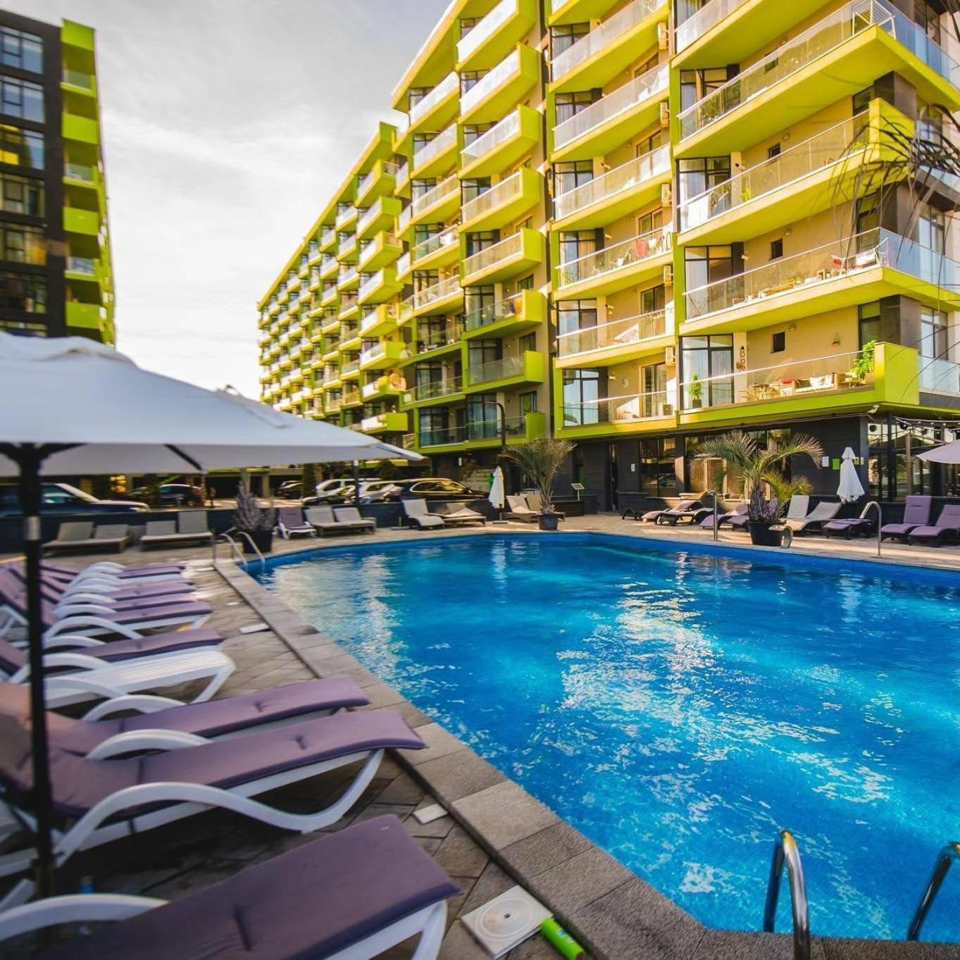 Alezzi Beach Resort Nautica Нэводари Экстерьер фото